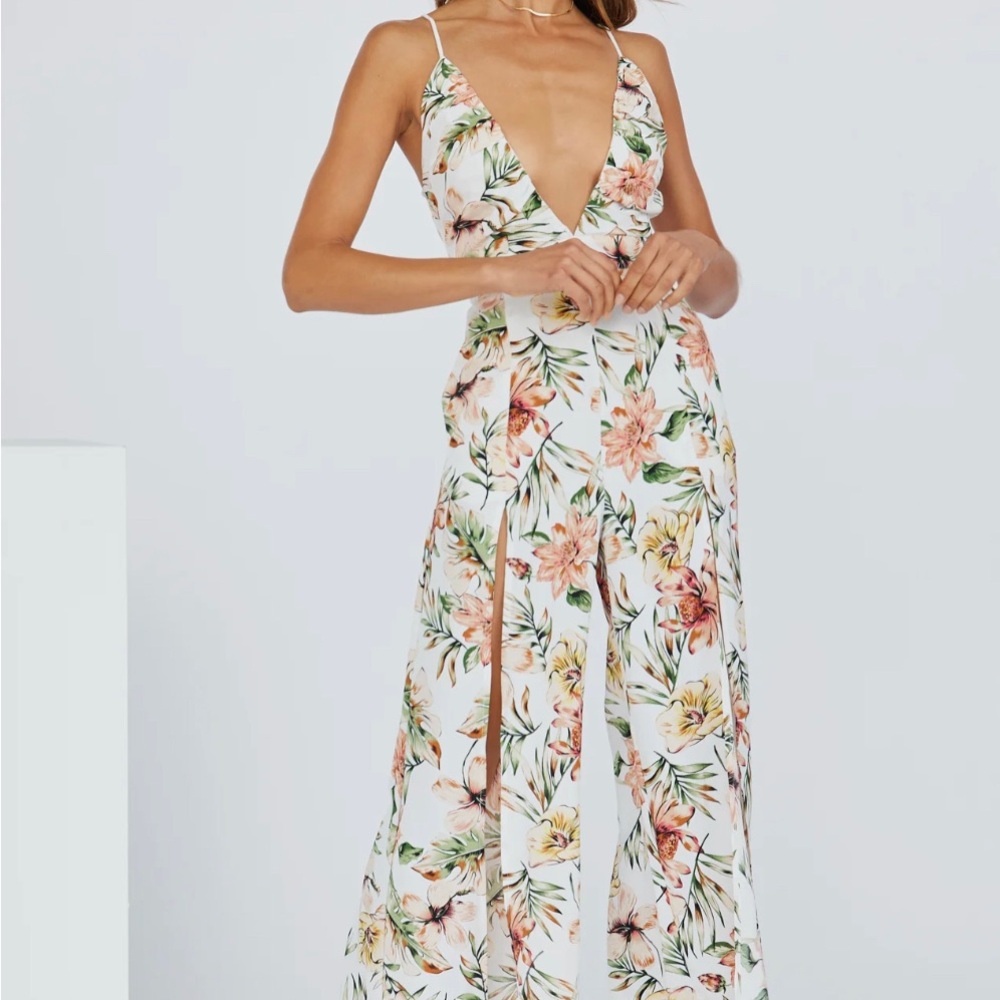 Gorgeous Hello Molly jumpsuit with high slit legs BNWT